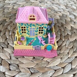 1994 Vintage Polly Pocket School House